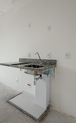 Apartamento à venda com 28m², 1 quarto e sem vaga Apartamento à venda com 28m², 1 quarto e sem vagaCozinha e Área de Serviço