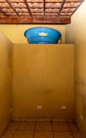 Casa à venda com 250m², 5 quartos e 2 vagas