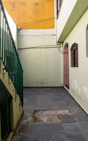 Casa à venda com 250m², 5 quartos e 2 vagas