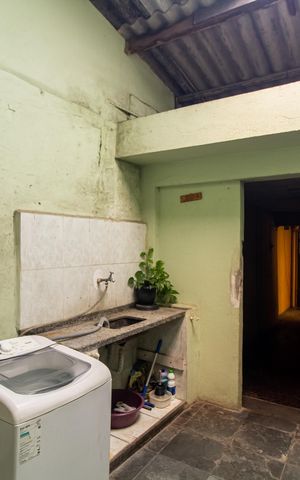 Casa à venda com 250m², 5 quartos e 2 vagas
