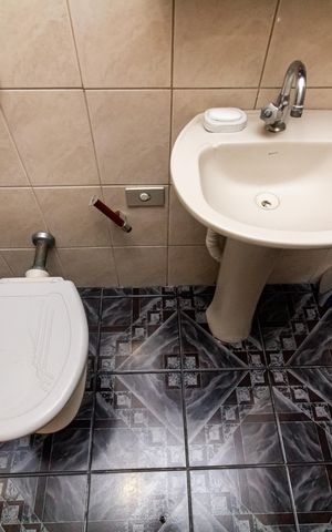 Casa à venda com 250m², 5 quartos e 2 vagas