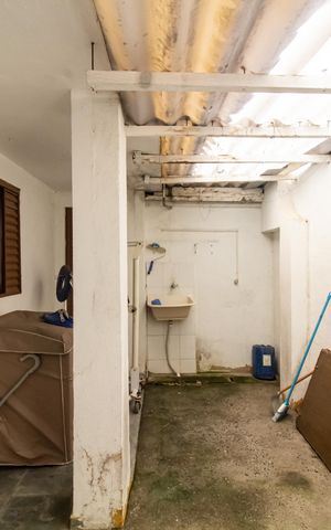 Casa à venda com 250m², 5 quartos e 2 vagas