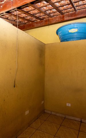 Casa à venda com 250m², 5 quartos e 2 vagas