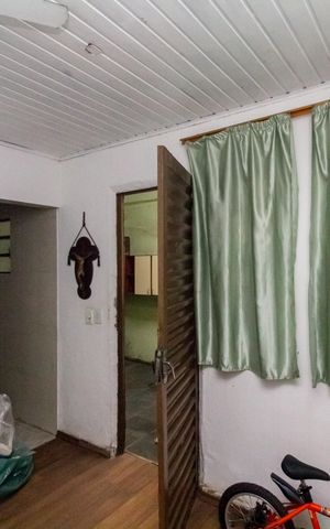 Casa à venda com 250m², 5 quartos e 2 vagas
