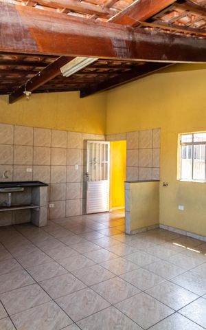 Casa à venda com 250m², 5 quartos e 2 vagas