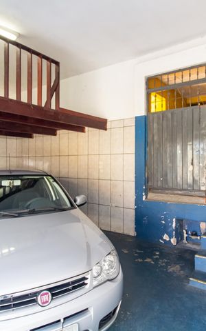 Casa à venda com 250m², 5 quartos e 2 vagas