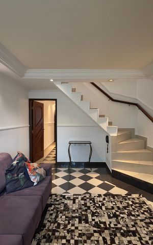 Casa à venda com 112m², 2 quartos e 1 vaga Casa à venda com 112m², 2 quartos e 1 vagaSala