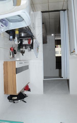 Apartamento à venda com 42m², 2 quartos e 1 vagaCozinha e Área de Serviço