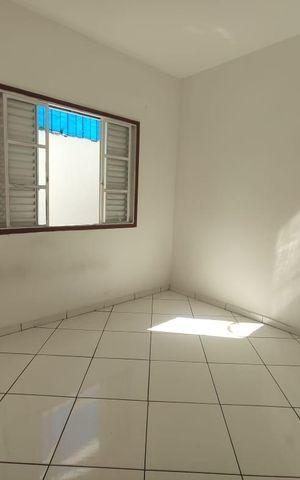 Casa para alugar com 65m², 2 quartos e sem vaga Casa para alugar com 65m², 2 quartos e sem vagaQuarto