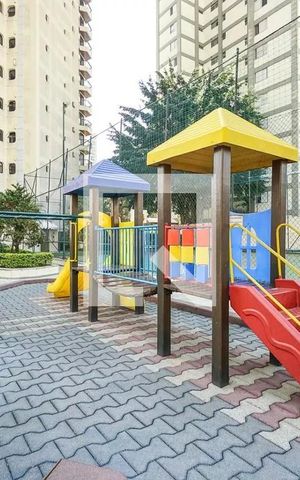 Apartamento à venda com 149m², 4 quartos e 3 vagas Apartamento à venda com 149m², 4 quartos e 3 vagasÁrea comum - Playground