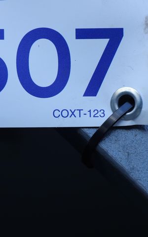 Casa à venda com 103m², 2 quartos e 2 vagasFachada do imóvel - Placa instalada no portão do imóvel - Código da placa: COXT-123