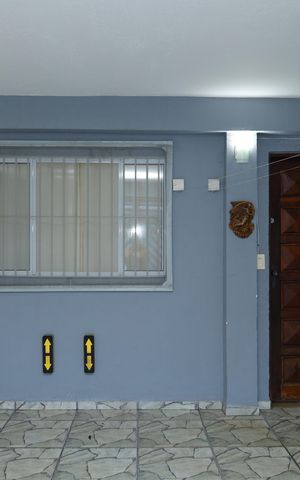 Casa à venda com 103m², 2 quartos e 2 vagasGaragem