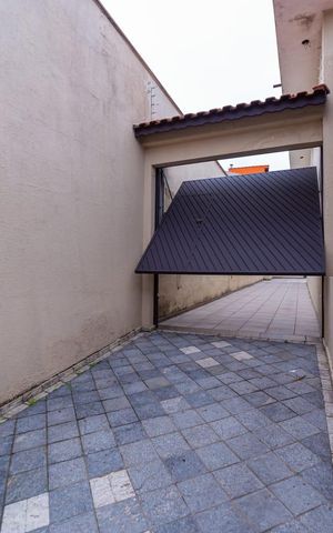 Casa à venda com 245m², 3 quartos e 10 vagasÁrea externa