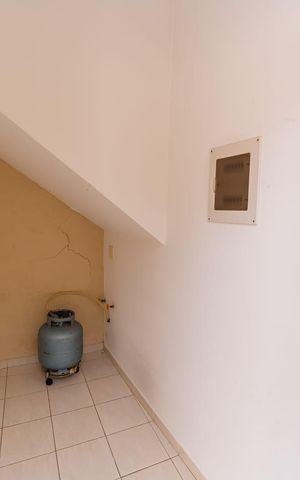 Casa à venda com 245m², 3 quartos e 10 vagasÁrea externa