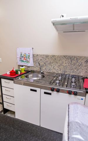 Casa à venda com 245m², 3 quartos e 10 vagasCozinha