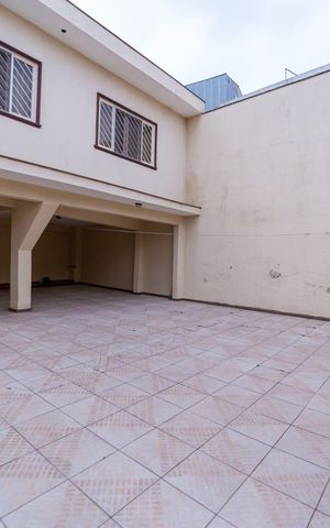 Casa à venda com 245m², 3 quartos e 10 vagasFachada
