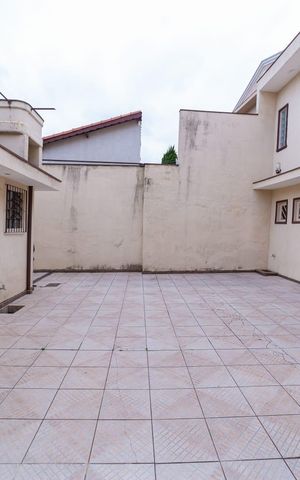 Casa à venda com 245m², 3 quartos e 10 vagasÁrea externa