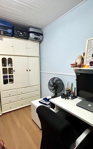 Casa à venda com 222m², 3 quartos e 4 vagas Casa à venda com 222m², 3 quartos e 4 vagasQuarto 2