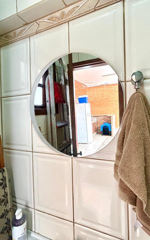 Casa à venda com 222m², 3 quartos e 4 vagas Casa à venda com 222m², 3 quartos e 4 vagasLavabo 2