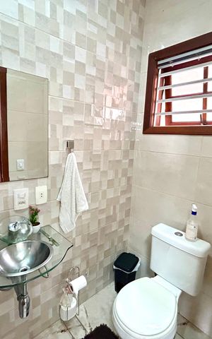 Casa à venda com 222m², 3 quartos e 4 vagas Casa à venda com 222m², 3 quartos e 4 vagasLavabo 1