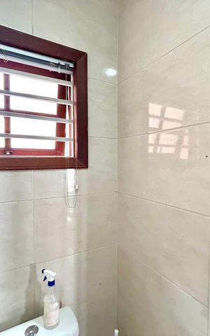 Casa à venda com 222m², 3 quartos e 4 vagas Casa à venda com 222m², 3 quartos e 4 vagasLavabo 1