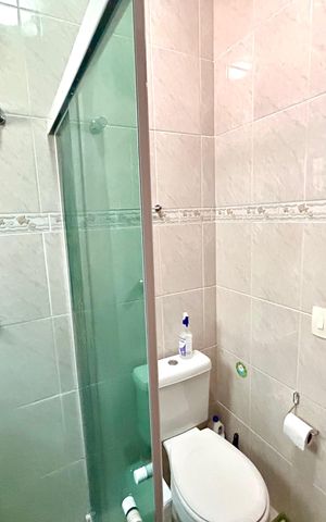 Casa à venda com 222m², 3 quartos e 4 vagas Casa à venda com 222m², 3 quartos e 4 vagasBanheiro 1