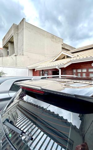 Casa à venda com 222m², 3 quartos e 4 vagas Casa à venda com 222m², 3 quartos e 4 vagasGaragem