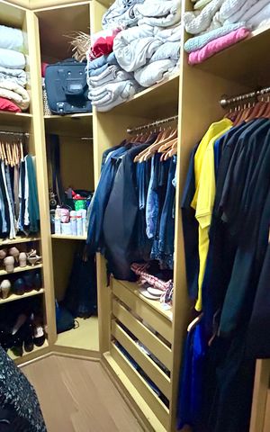 Casa à venda com 222m², 3 quartos e 4 vagas Casa à venda com 222m², 3 quartos e 4 vagasCloset da suíte