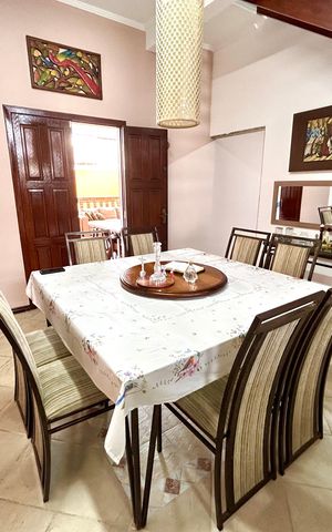 Casa à venda com 222m², 3 quartos e 4 vagas Casa à venda com 222m², 3 quartos e 4 vagasCopa