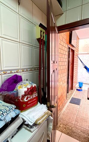 Casa à venda com 222m², 3 quartos e 4 vagas Casa à venda com 222m², 3 quartos e 4 vagasÁrea de Serviço