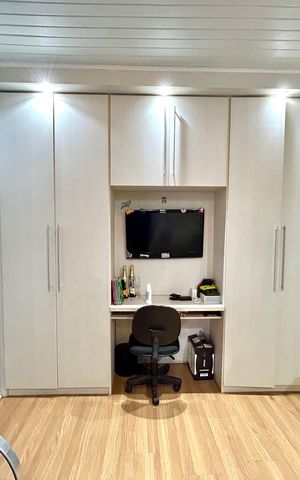 Casa à venda com 222m², 3 quartos e 4 vagas Casa à venda com 222m², 3 quartos e 4 vagasQuarto 1