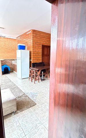 Casa à venda com 222m², 3 quartos e 4 vagas Casa à venda com 222m², 3 quartos e 4 vagasLavabo 2