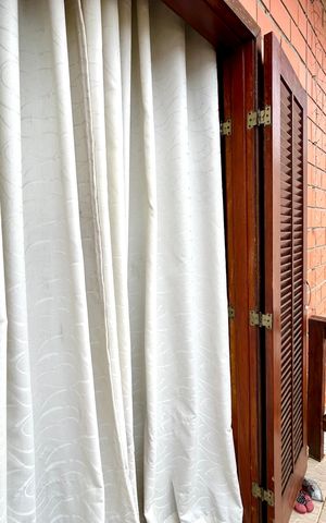 Casa à venda com 222m², 3 quartos e 4 vagas Casa à venda com 222m², 3 quartos e 4 vagasVaranda da Suíte