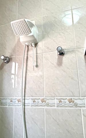 Casa à venda com 222m², 3 quartos e 4 vagas Casa à venda com 222m², 3 quartos e 4 vagasBanheiro 1