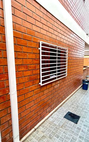 Casa à venda com 222m², 3 quartos e 4 vagas Casa à venda com 222m², 3 quartos e 4 vagasQuintal