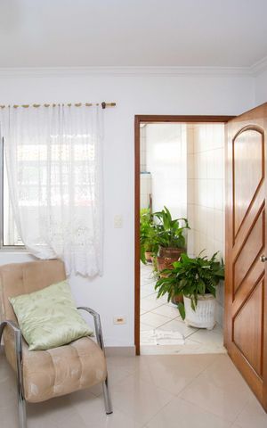 Casa à venda com 101m², 3 quartos e 1 vagaSala de TV