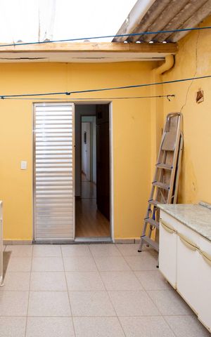 Casa à venda com 101m², 3 quartos e 1 vagaÁrea de Serviço