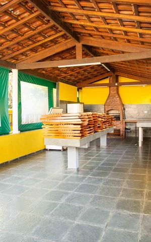 Casa à venda com 101m², 3 quartos e 1 vagaChurrasqueira
