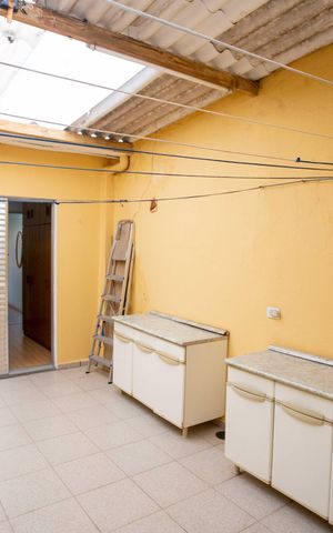 Casa à venda com 101m², 3 quartos e 1 vagaÁrea de Serviço