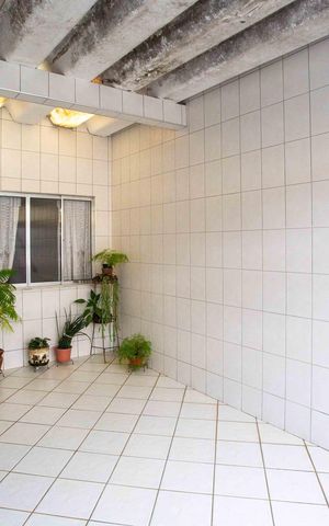 Casa à venda com 101m², 3 quartos e 1 vagaGaragem