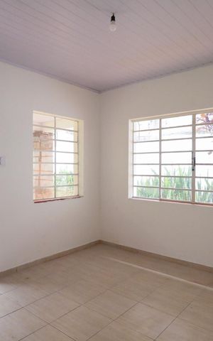 Casa à venda com 150m², 2 quartos e 5 vagas Casa à venda com 150m², 2 quartos e 5 vagasSala
