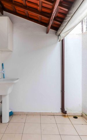 Casa de condomínio à venda com 113m², 2 quartos e 2 vagasLavanderia