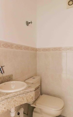 Casa de condomínio à venda com 113m², 2 quartos e 2 vagasLavabo