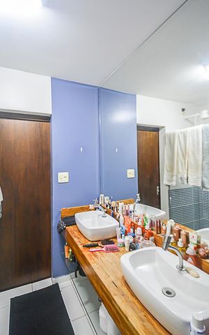 Casa à venda com 582m², 4 quartos e 3 vagasEdícula