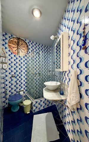 Apartamento à venda com 70m², 2 quartos e sem vaga Apartamento à venda com 70m², 2 quartos e sem vagaBanheiro social