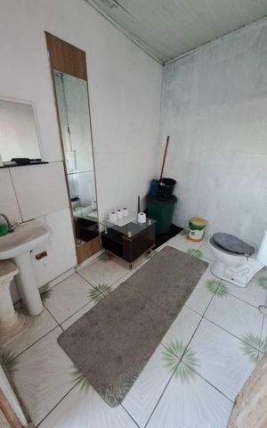 Casa à venda com 78m², 2 quartos e sem vaga Casa à venda com 78m², 2 quartos e sem vagaBanheiro Externo