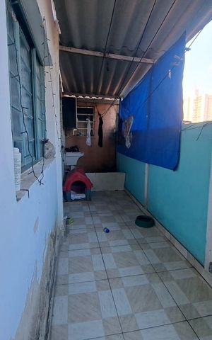 Casa à venda com 78m², 2 quartos e sem vaga Casa à venda com 78m², 2 quartos e sem vagaVaranda