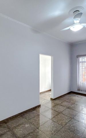 Casa à venda com 170m², 3 quartos e 3 vagasSala