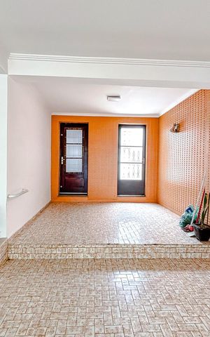 Casa à venda com 170m², 3 quartos e 3 vagasGaragem