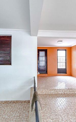 Casa à venda com 170m², 3 quartos e 3 vagasGaragem